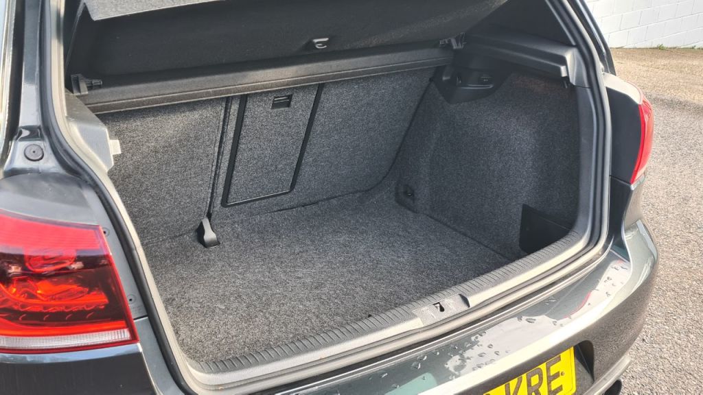 Used Volkswagen Golf 2011 for sale - 77026442: Photo 9