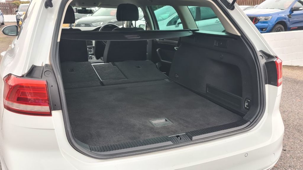 Used Volkswagen Passat 2017 for sale - 76949513: Photo 11