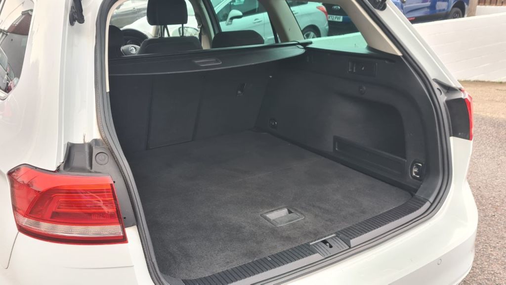 Used Volkswagen Passat 2017 for sale - 76949513: Photo 12