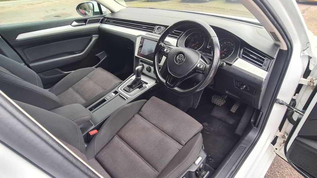 Used Volkswagen Passat 2017 for sale - 76949513: Photo 15