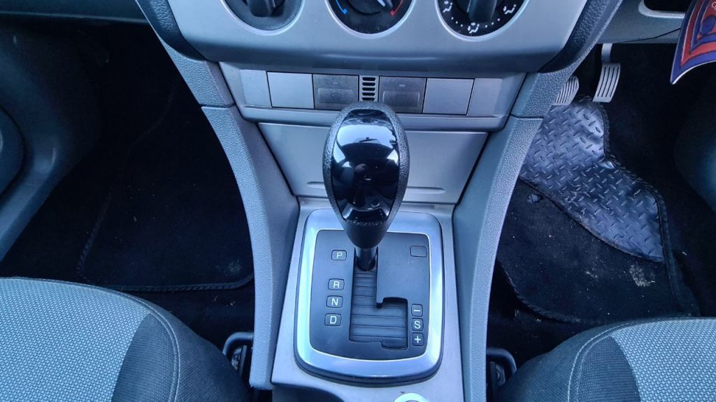 Used Ford Focus 2010 for sale - 76662907: Photo 14