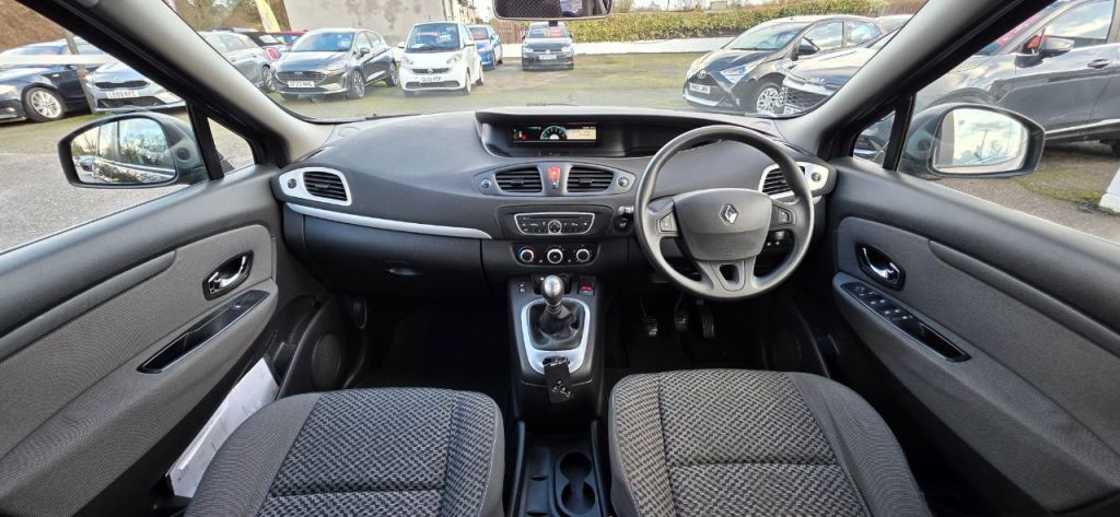 Used Renault Scenic 2011 for sale - 77287246: Photo 11