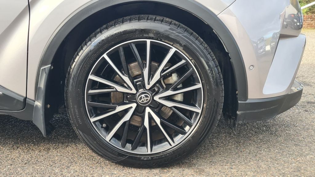 Used Toyota C-HR 2018 for sale - 76290911: Photo 10