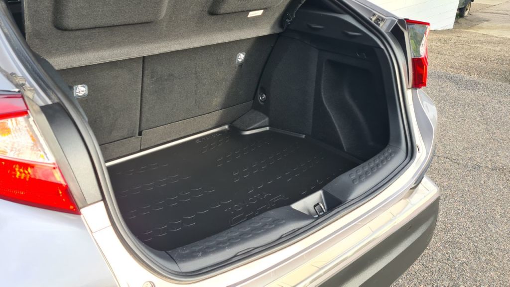 Used Toyota C-HR 2018 for sale - 76290911: Photo 12