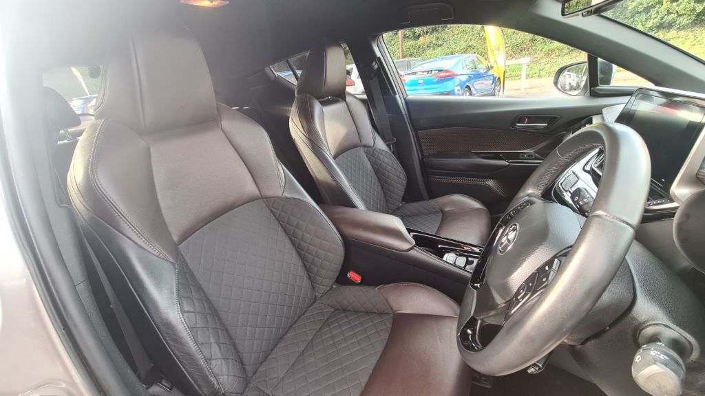 Used Toyota C-HR 2018 for sale - 76290911: Photo 18