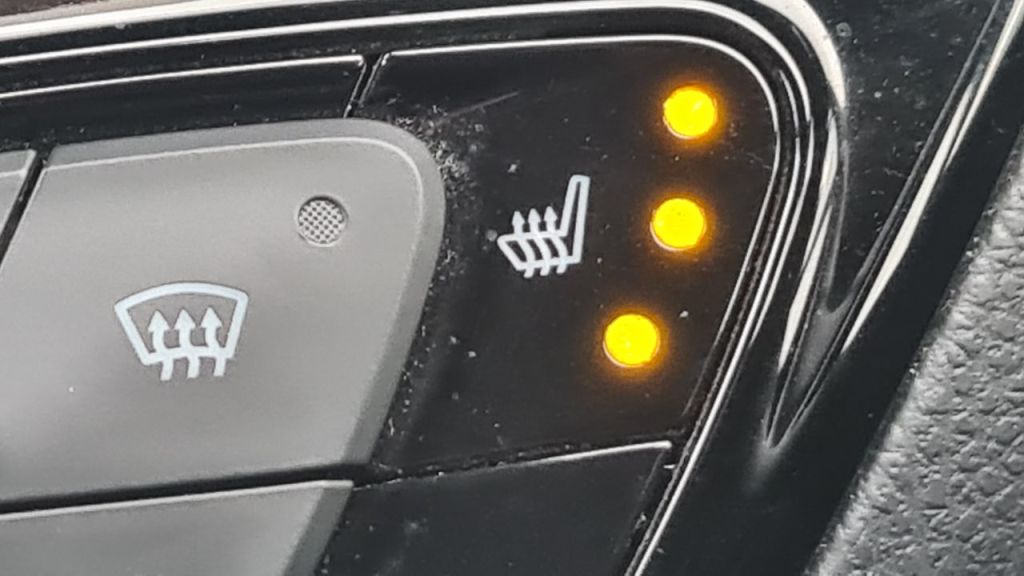 Used Toyota C-HR 2018 for sale - 76290911: Photo 24