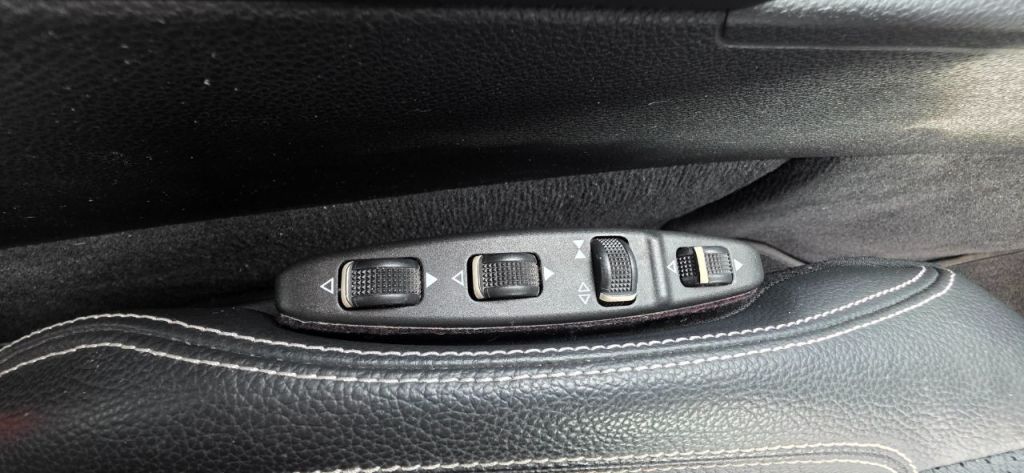 Used Mercedes-Benz E Class 2012 for sale - 77211648: Photo 18