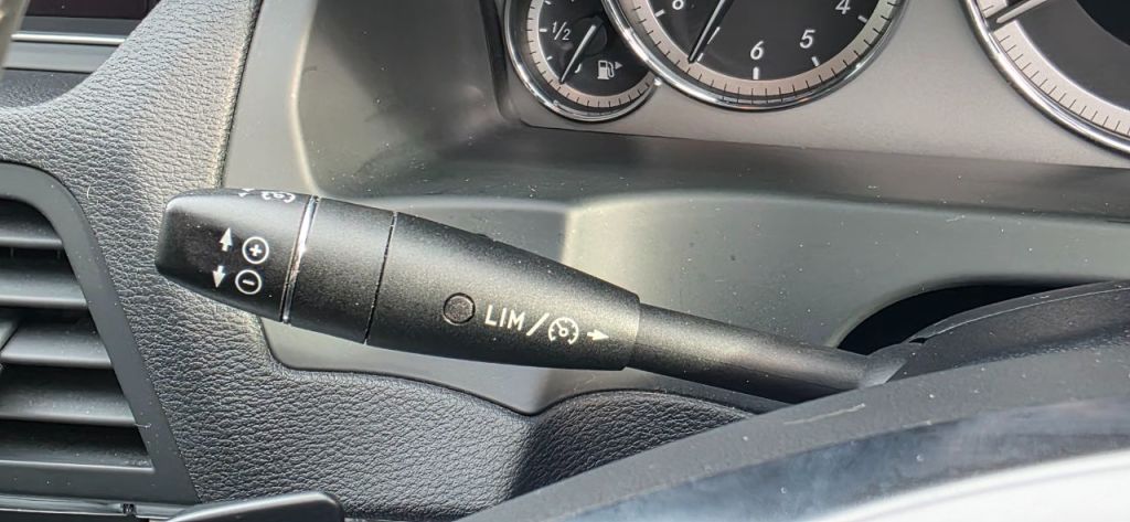 Used Mercedes-Benz E Class 2012 for sale - 77211648: Photo 23