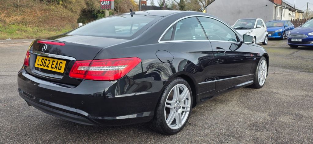 Used Mercedes-Benz E Class 2012 for sale - 77211648: Photo 4