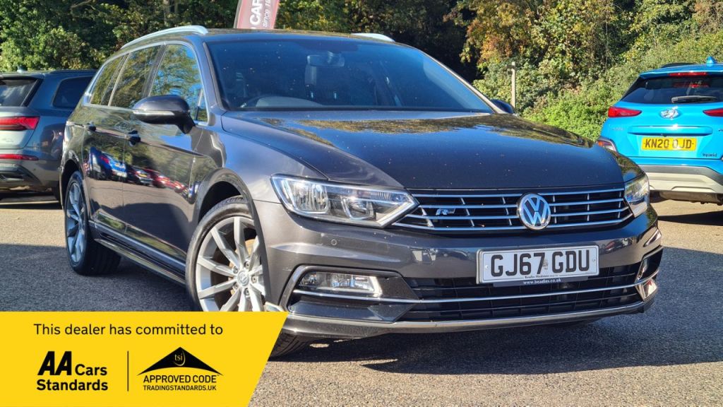 Used Volkswagen Passat 2017 for sale - 76367125: Photo 1