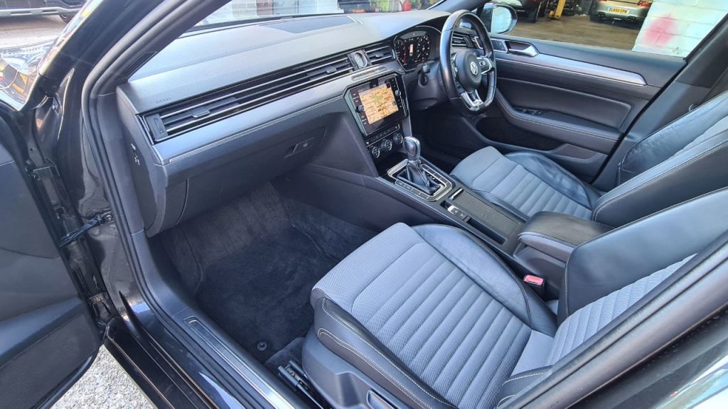 Used Volkswagen Passat 2017 for sale - 76367125: Photo 15