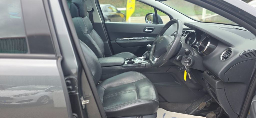 Used Peugeot 3008 2012 for sale - 77764112: Photo 13