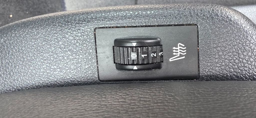 Used Peugeot 3008 2012 for sale - 77764112: Photo 24