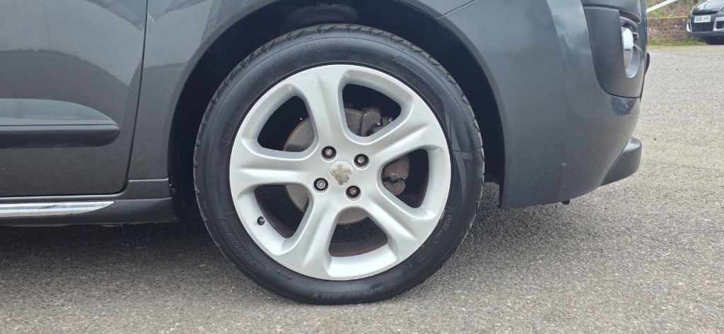 Used Peugeot 3008 2012 for sale - 77764112: Photo 4