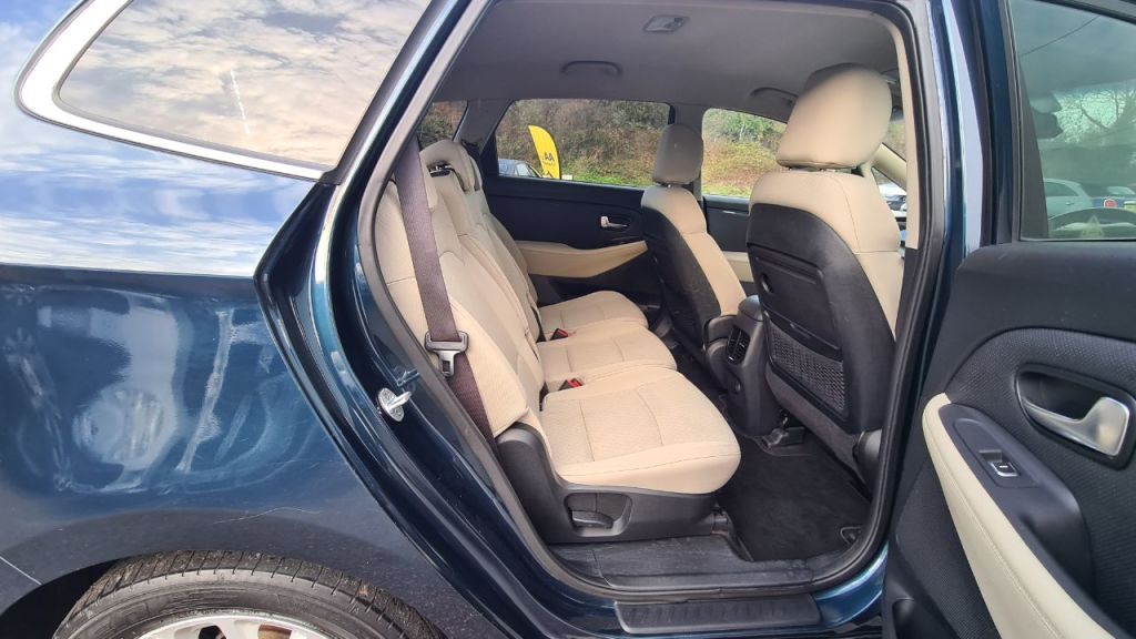 Used Kia Carens 2018 for sale - 77026465: Photo 15