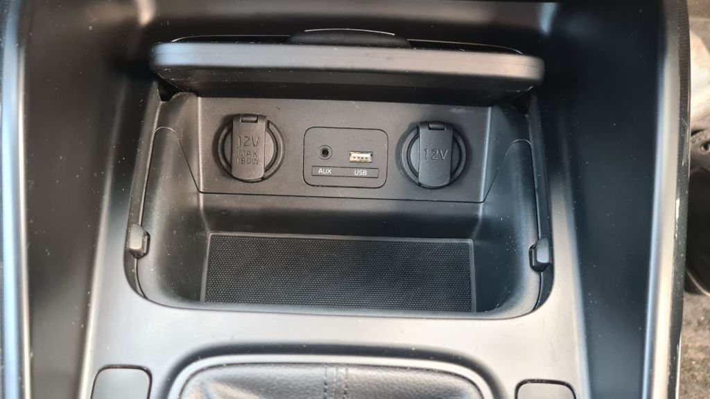 Used Kia Carens 2018 for sale - 77026465: Photo 24