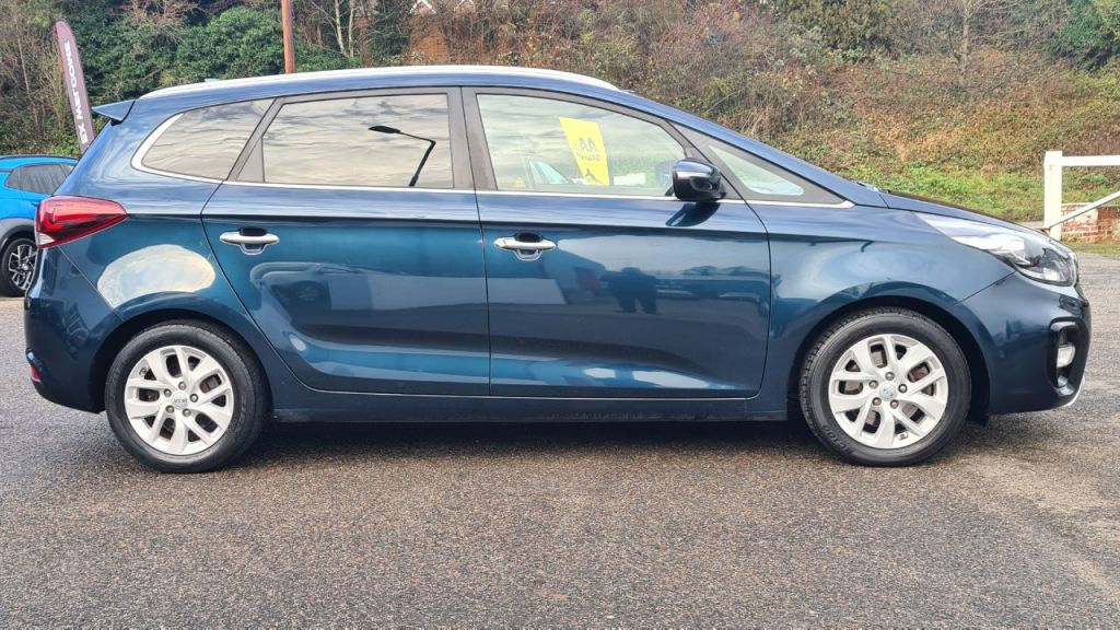 Used Kia Carens 2018 for sale - 77026465: Photo 3