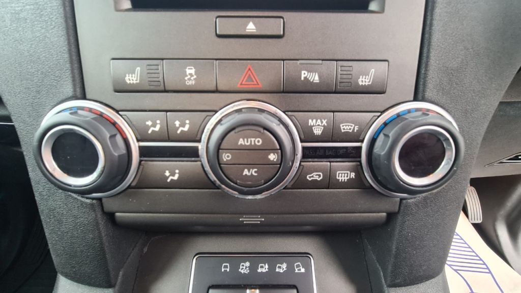 Used Land Rover Discovery 2015 for sale - 76428858: Photo 24