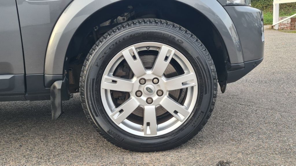 Used Land Rover Discovery 2015 for sale - 76428858: Photo 3