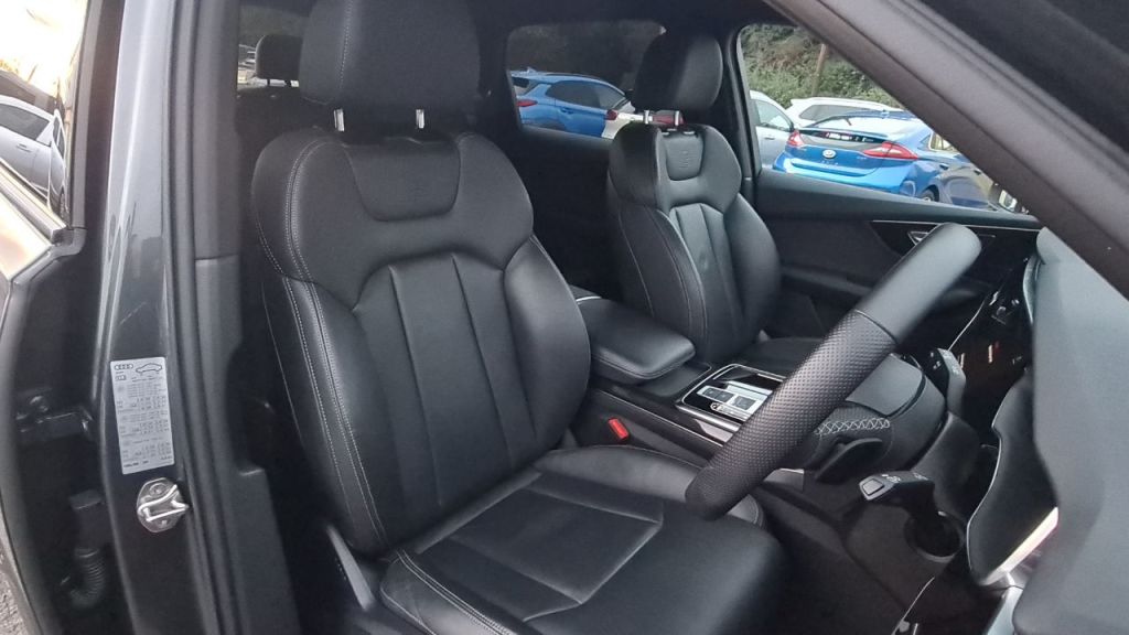 Used Audi Q7 2022 for sale - 76546093: Photo 15