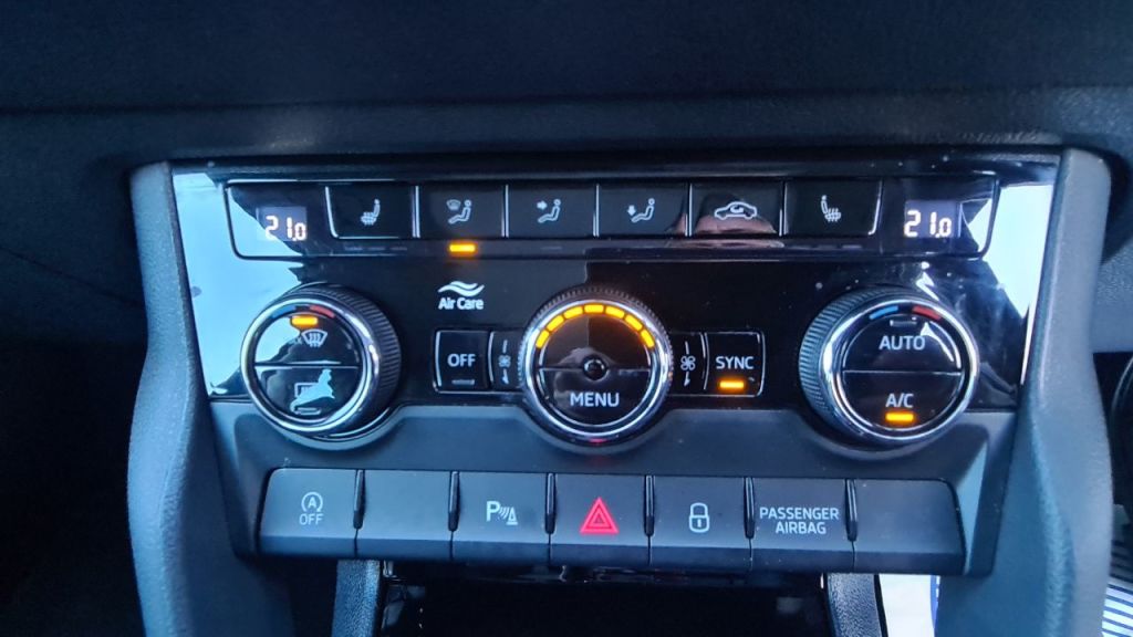 Used Skoda Karoq 2020 for sale - 76616936: Photo 23