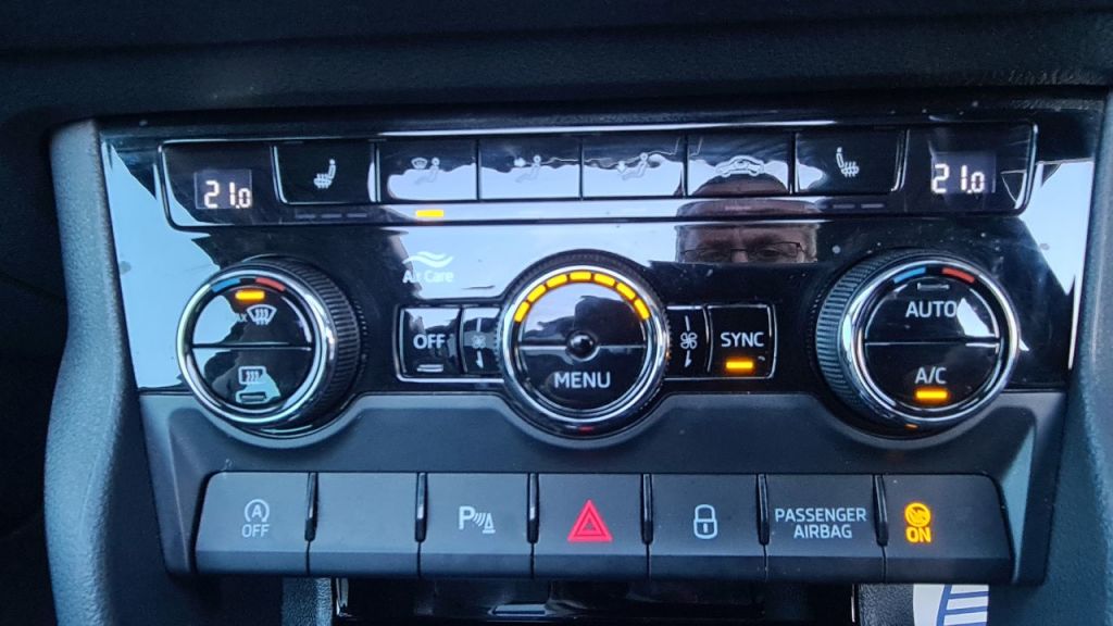 Used Skoda Karoq 2020 for sale - 76616936: Photo 25