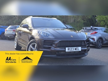 Used Porsche Macan 2020 for sale - 78287396: Photo