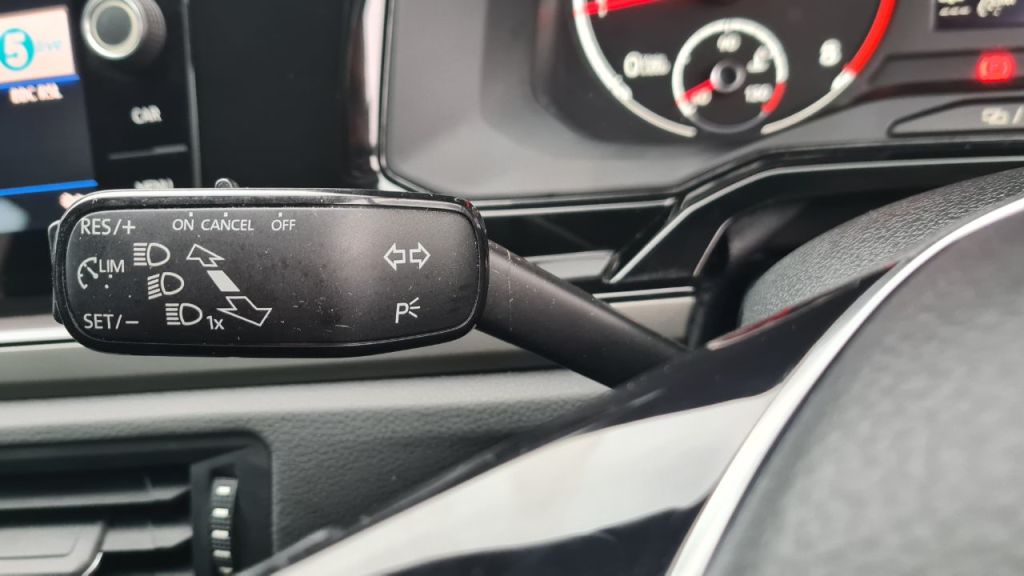 Used Volkswagen Polo 2018 for sale - 77037606: Photo 2