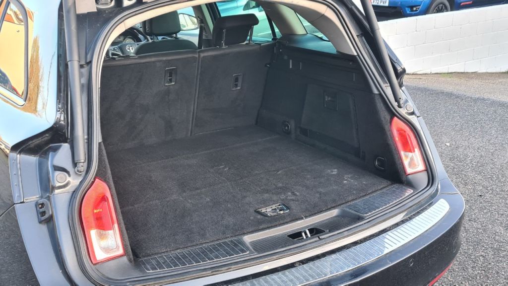 Used Vauxhall Insignia 2015 for sale - 77013938: Photo 10