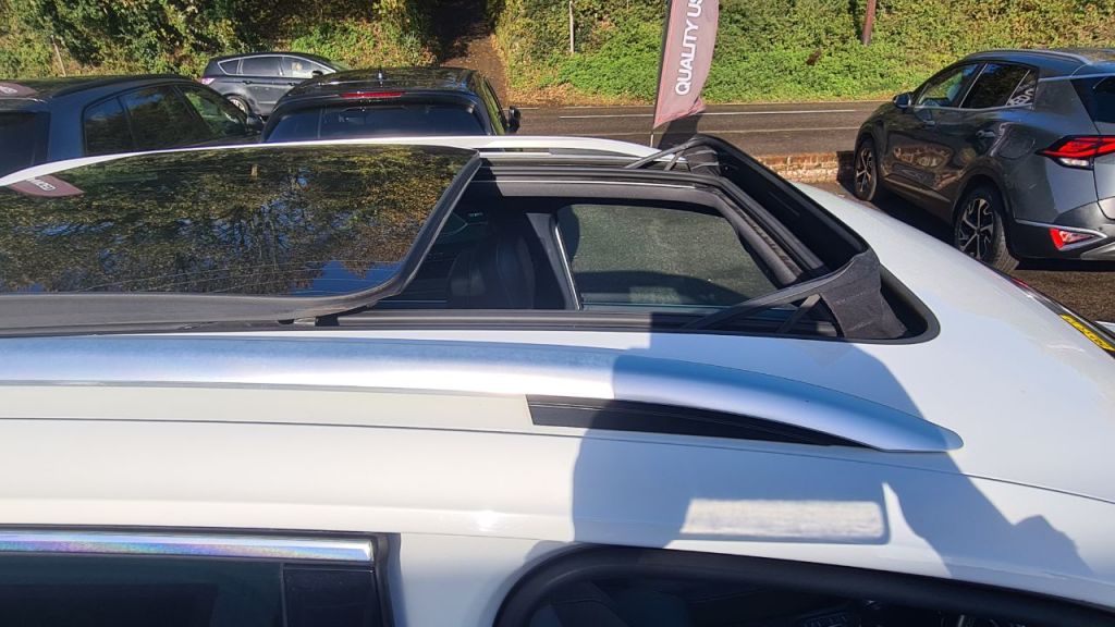 Used Volkswagen Tiguan 2018 for sale - 76438934: Photo 32