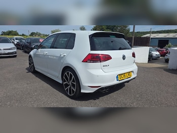 Used Volkswagen Golf 2016 for sale - 79166043: Photo