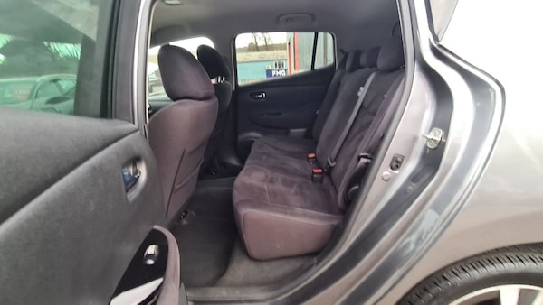 Used Nissan Leaf 2015 for sale - 74299774: Photo 16