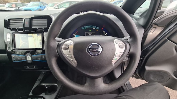 Used Nissan Leaf 2015 for sale - 74299774: Photo 17