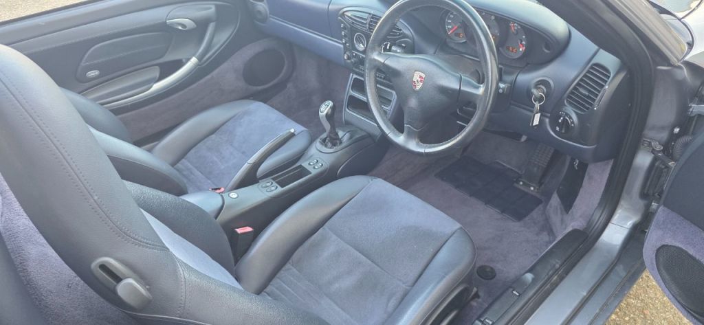 Used Porsche Boxster 2002 for sale - 77764079: Photo 11