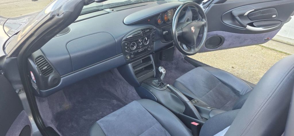 Used Porsche Boxster 2002 for sale - 77764079: Photo 12