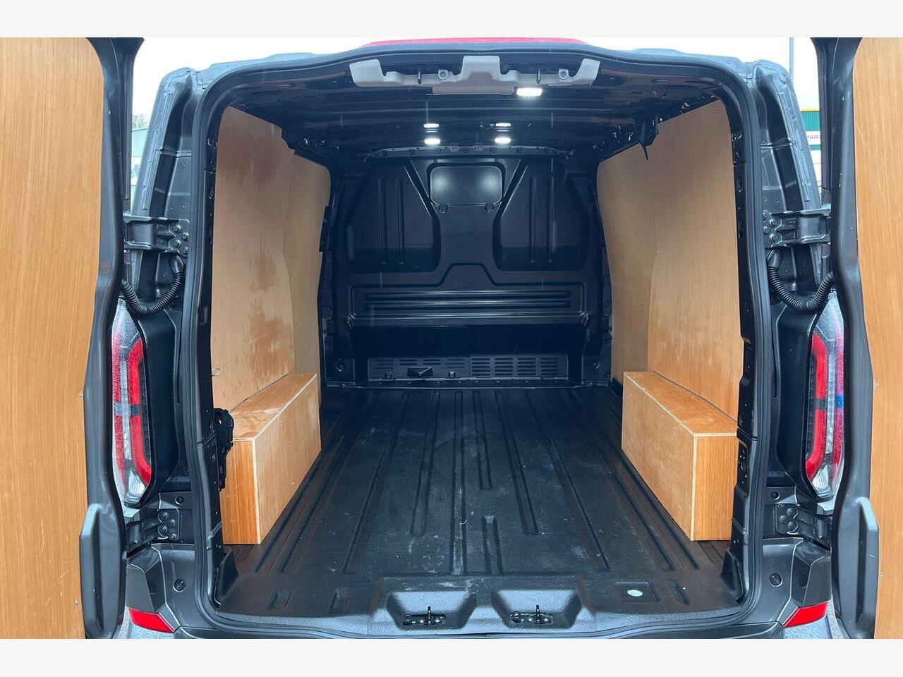 Used Ford Transit Custom 2024 for sale - 76677361: Photo 2