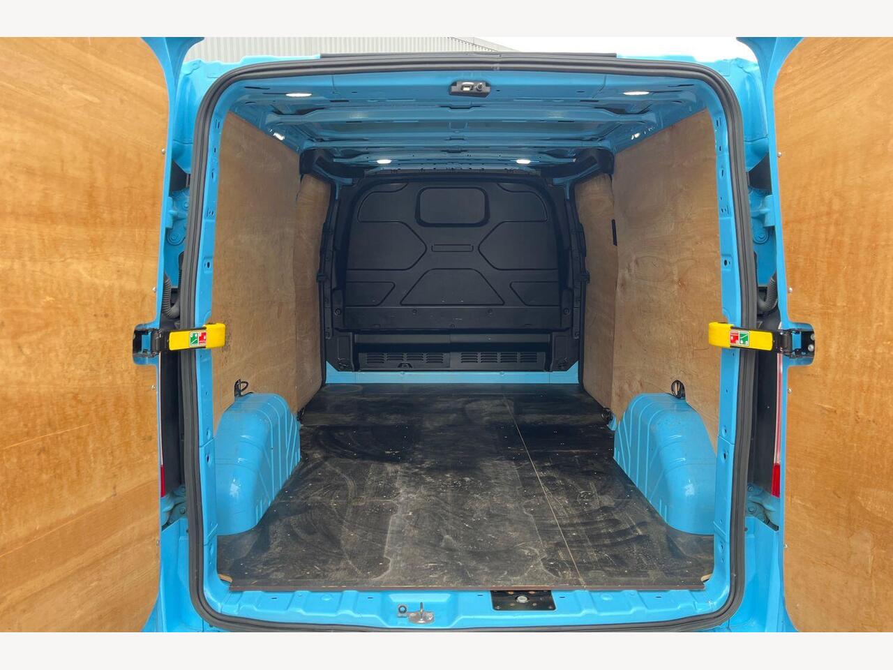 Used Ford Transit Custom 2022 for sale - 77885183: Photo 2