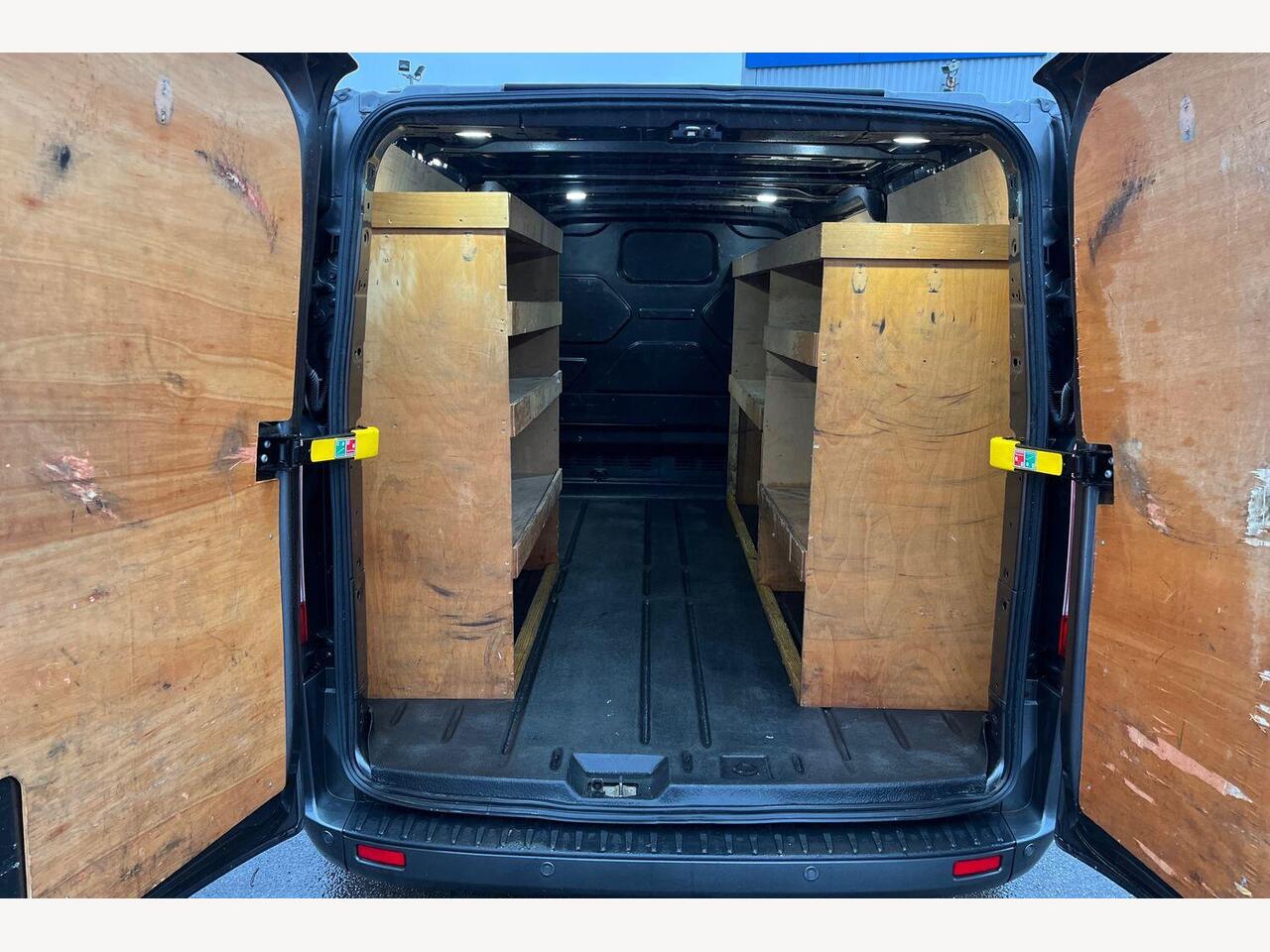 Used Ford Transit Custom 2021 for sale - 76787946: Photo 2