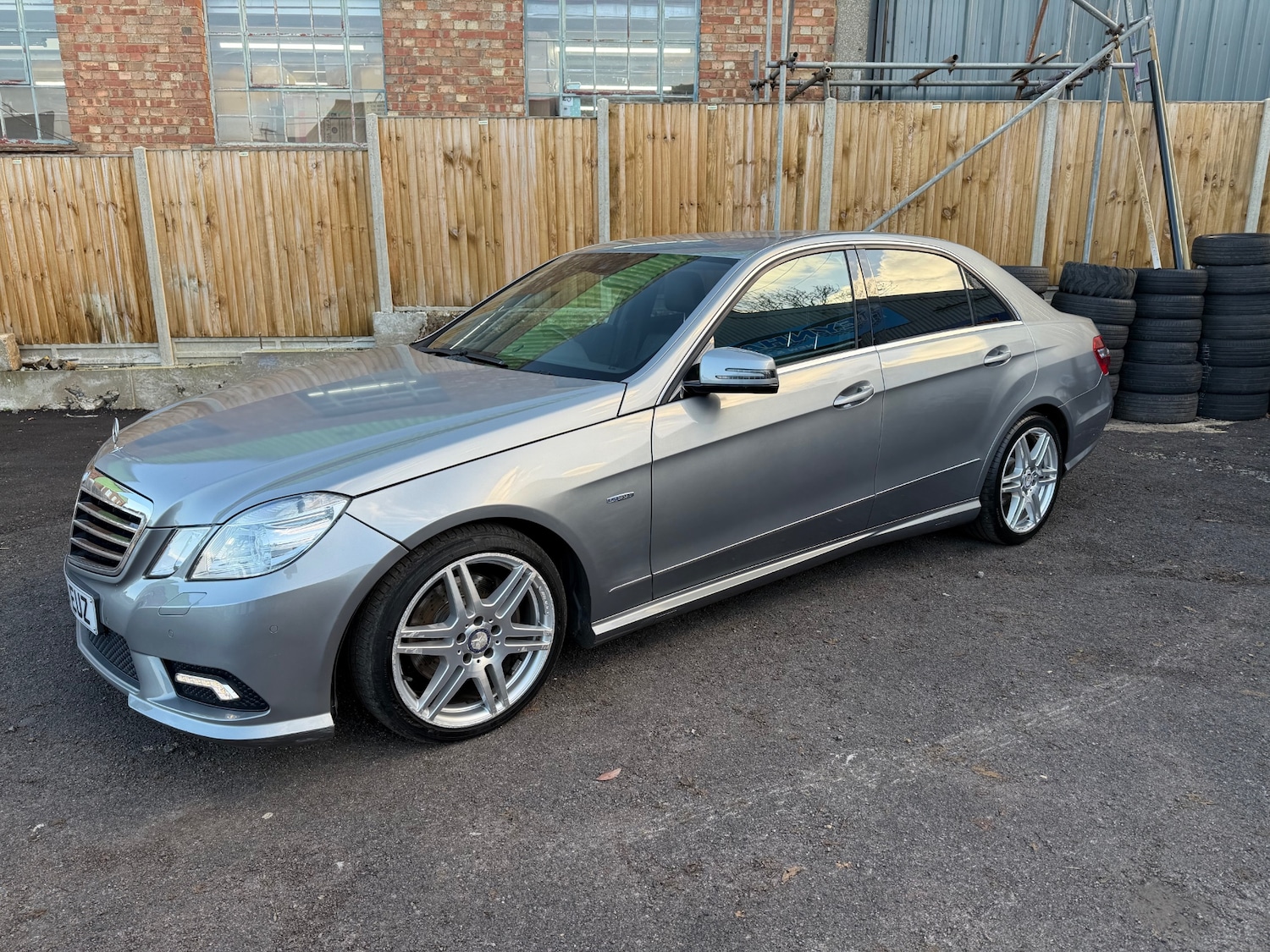 Used Mercedes-Benz E Class 2011 for sale - 76595246: Photo 13