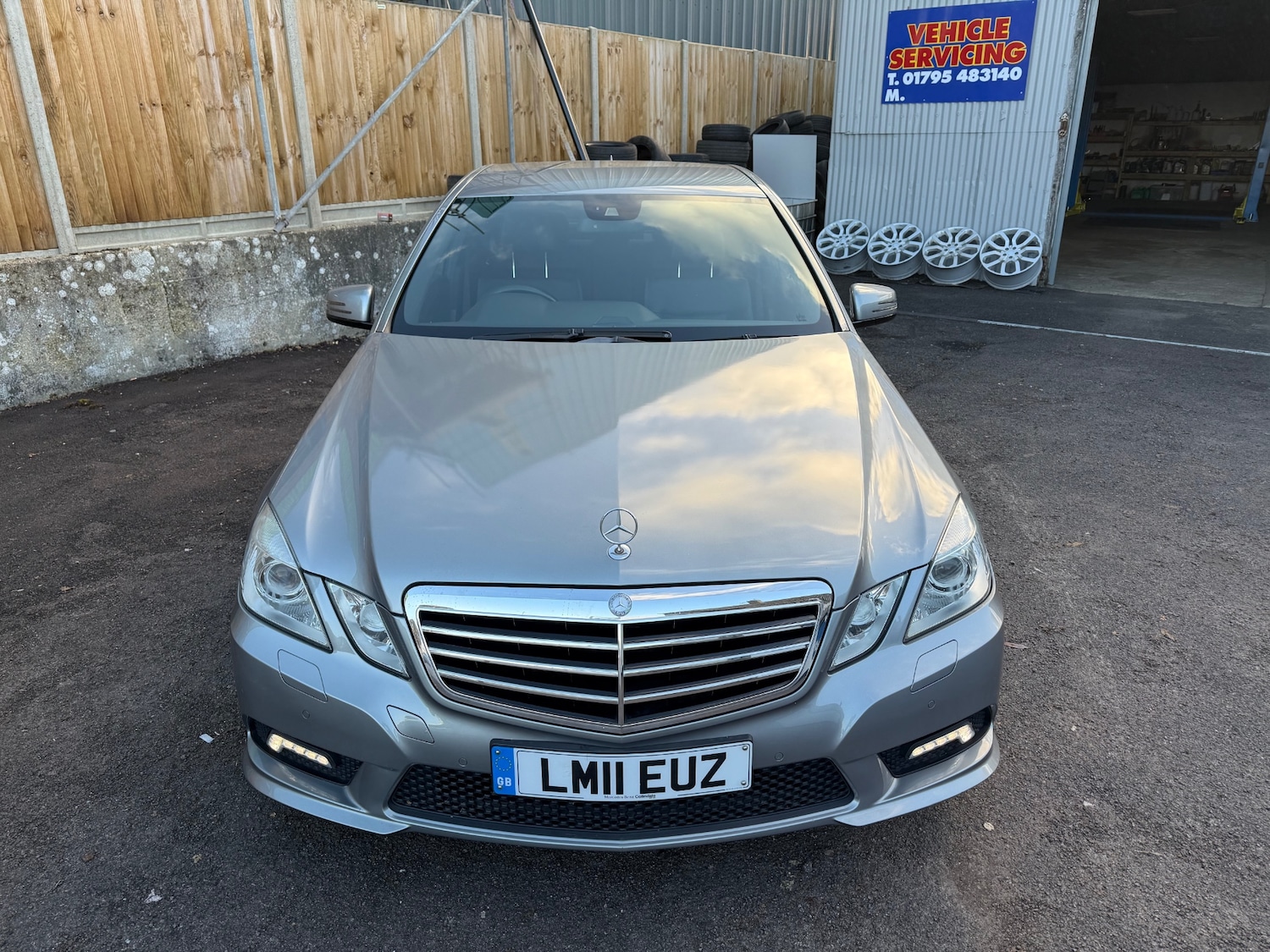 Used Mercedes-Benz E Class 2011 for sale - 76595246: Photo 16