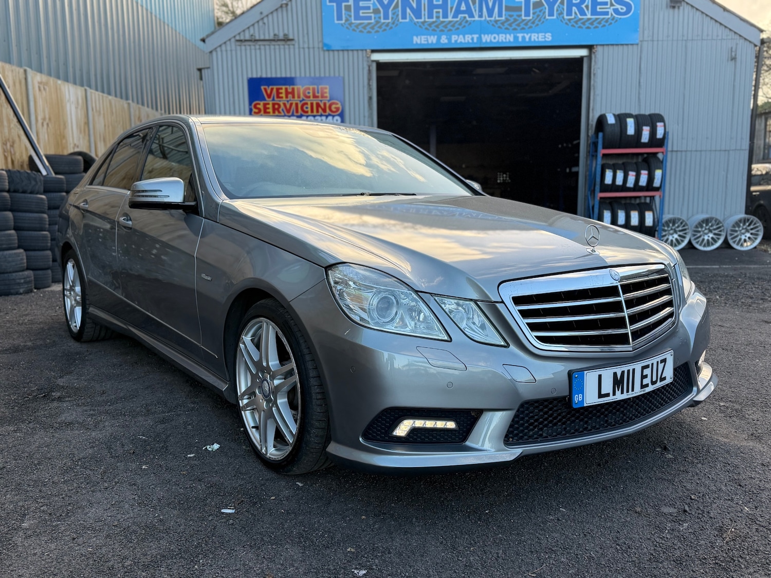 Used Mercedes-Benz E Class 2011 for sale - 76595246: Photo 17