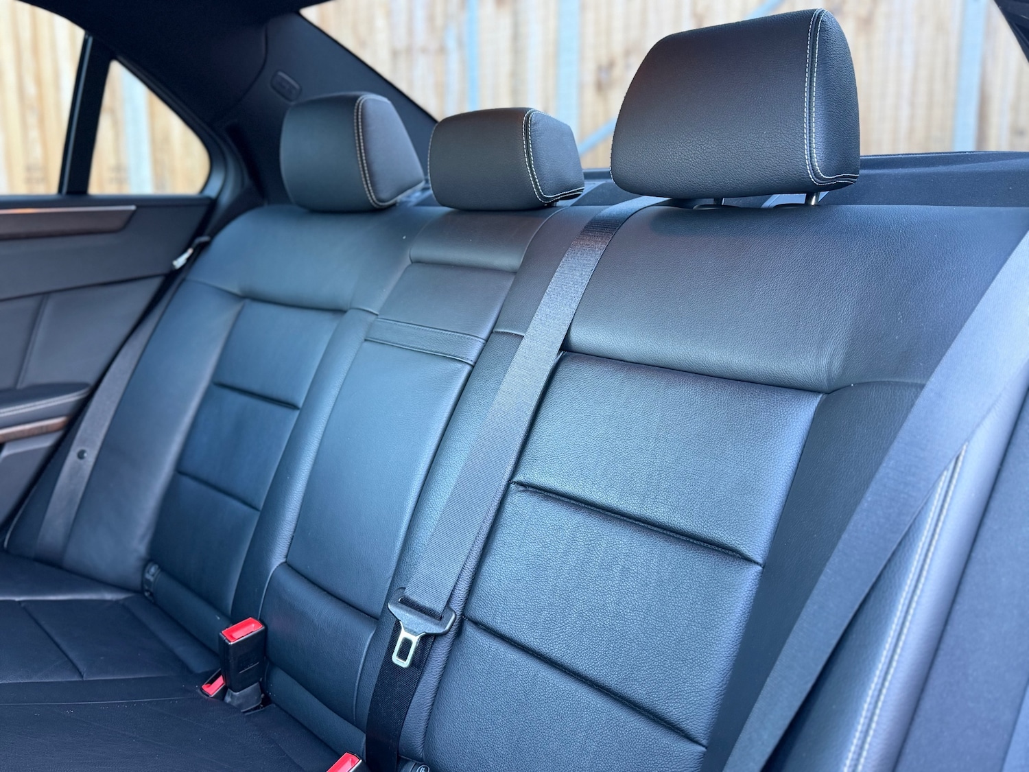 Used Mercedes-Benz E Class 2011 for sale - 76595246: Photo 28