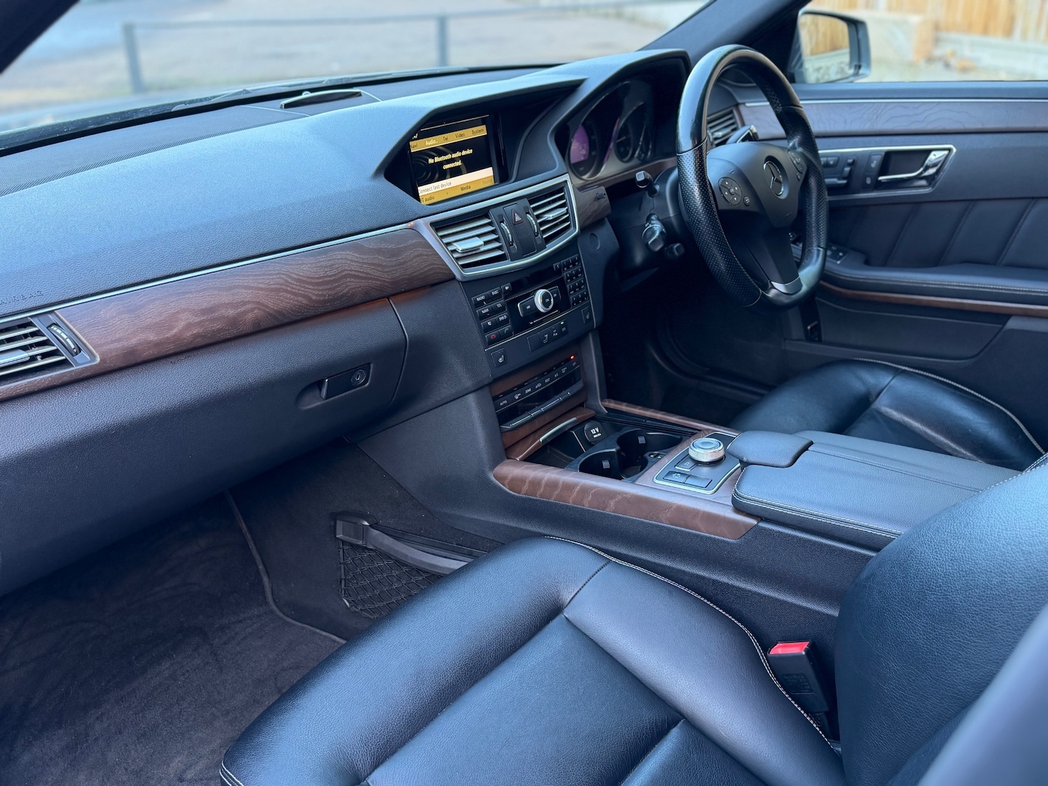 Used Mercedes-Benz E Class 2011 for sale - 76595246: Photo 29