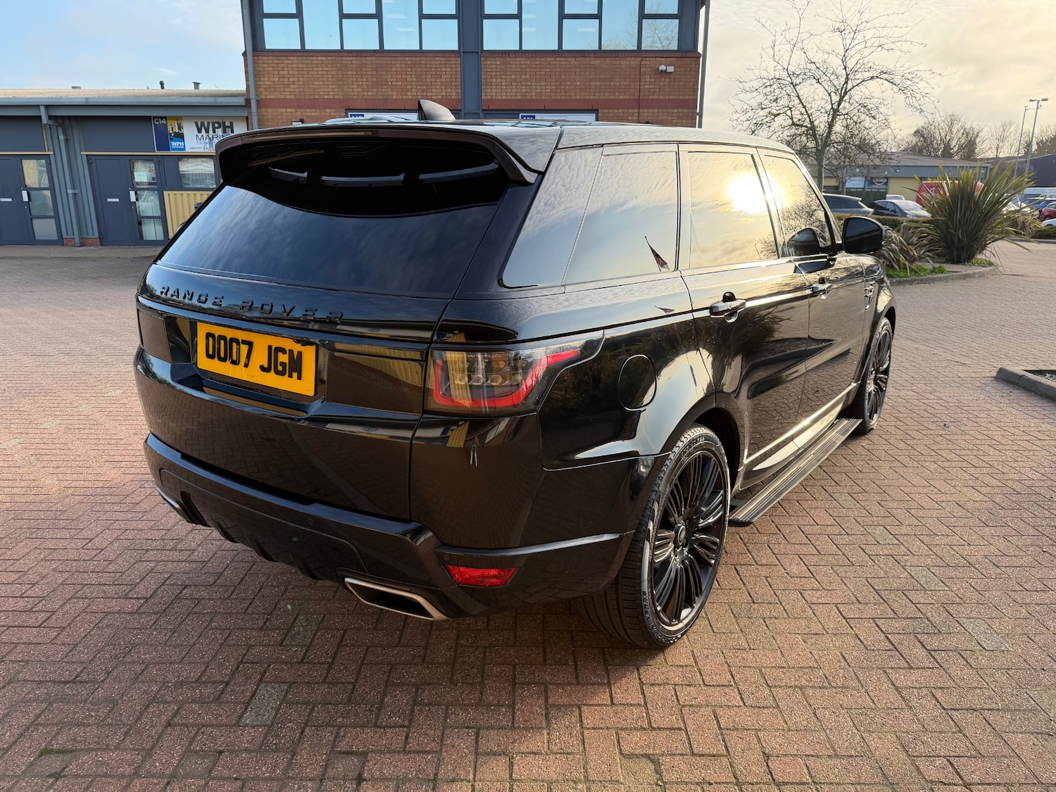 Used Land Rover Range Rover Sport 2018 for sale - 77819515: Photo 12