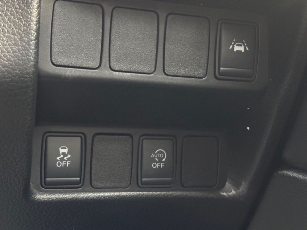 Used Nissan Qashqai 2016 for sale - 76396430: Photo 18