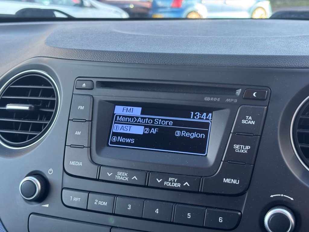 Used Hyundai i10 2016 for sale - 77172121: Photo 14