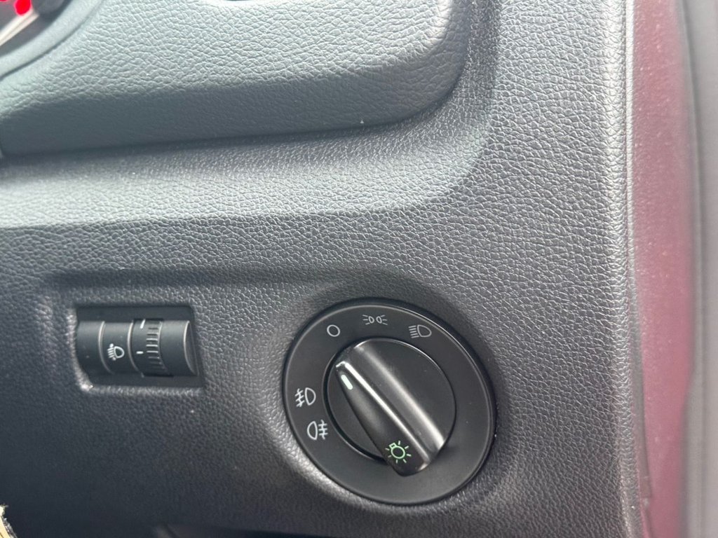 Used Skoda Fabia 2011 for sale - 77408134: Photo 27