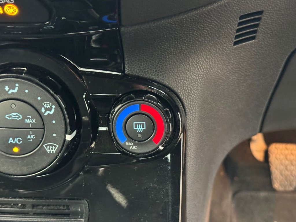 Used Ford Fiesta 2013 for sale - 77328321: Photo 32