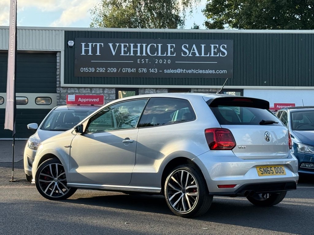 Used Volkswagen Polo 2015 for sale - 76157345: Photo 10