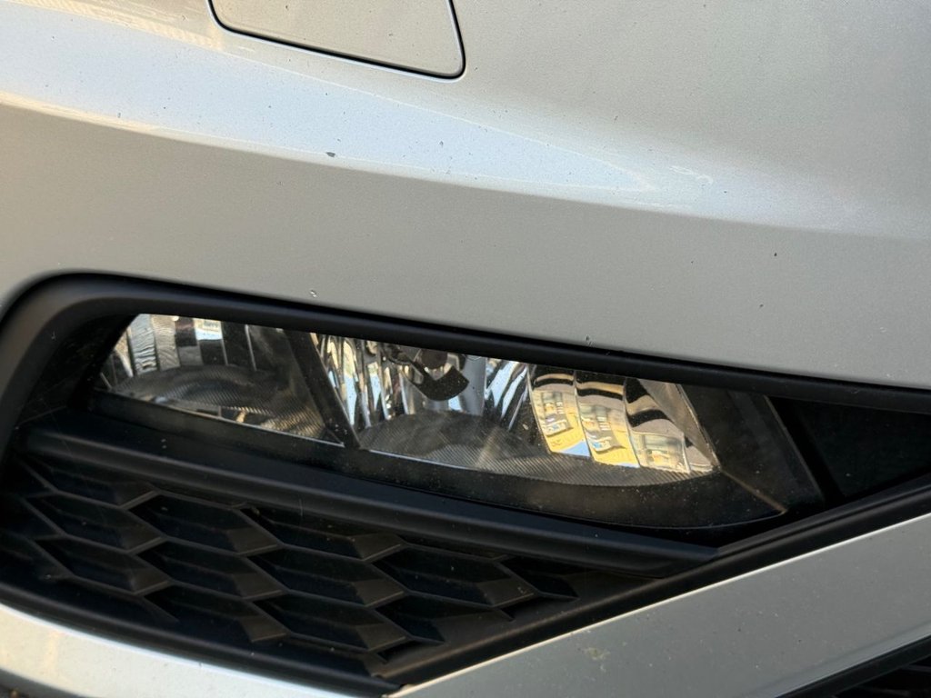 Used Volkswagen Polo 2015 for sale - 76157345: Photo 17